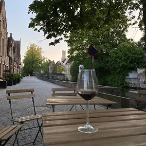 Bed & Breakfast Canal