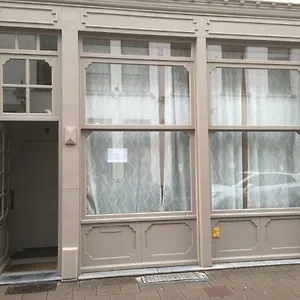 11 2* Antwerp